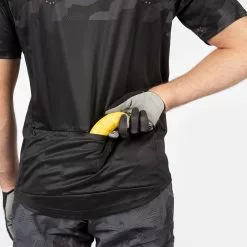 Endura Hummvee Ray Jersey Grøn -Cykelshorts Butik Endura Hummvee Ray Jersey Groen 1643905677 02