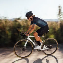 Isadore Debut Jersey Blue Depths -Cykelshorts Butik Isadore Debut Jersey Blue Depths 1623154214 04