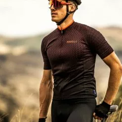 Rogelli Weave Jersey - Sort / Rød -Cykelshorts Butik Rogelli Weave Jersey Sort Roed 1610366169 03